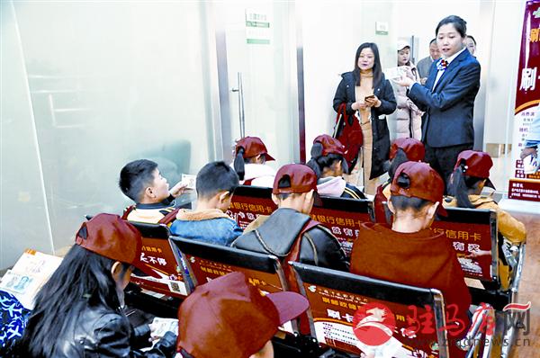 jiaoyp190369.jpg