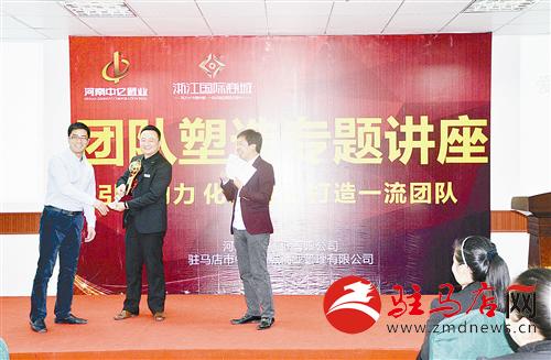 zhangz1411153.jpg