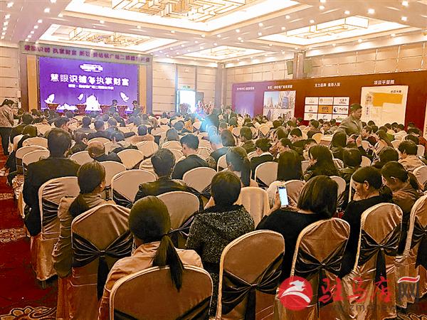 yangf181030.jpg