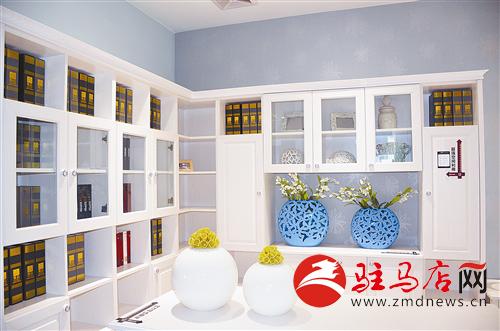 zhangz1411157.jpg
