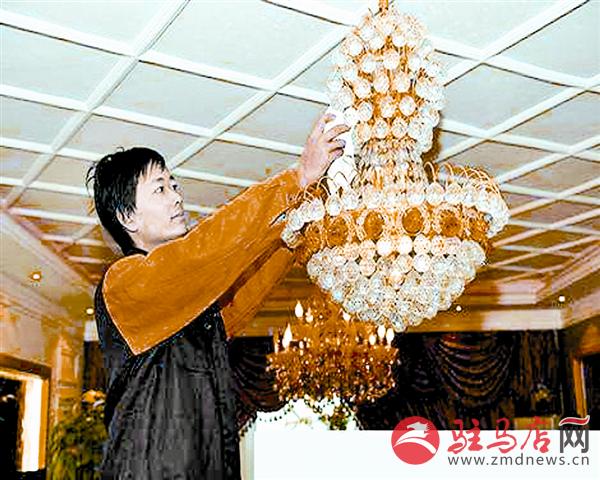 wangk1801147.jpg