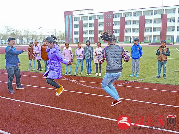 yuanzh1603127.jpg