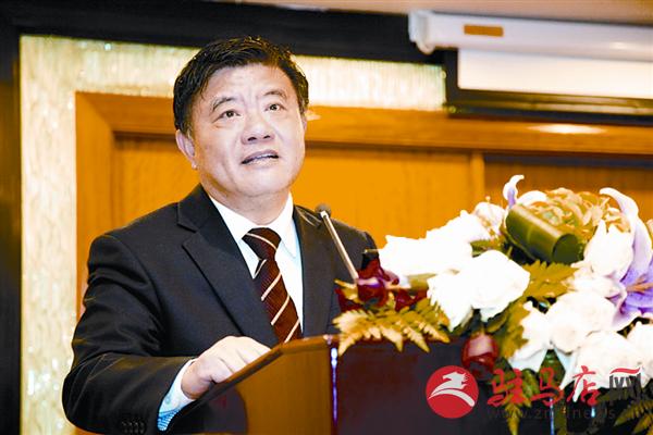 yangf161242.jpg