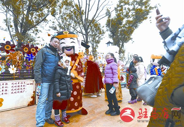 yangf17025.jpg