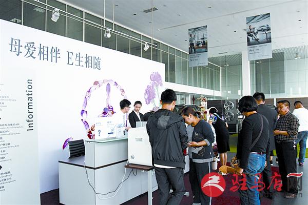 wangk1505100.jpg