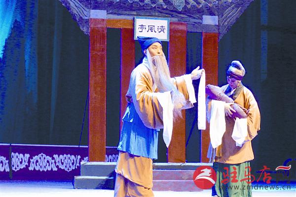 zhaol170266.jpg