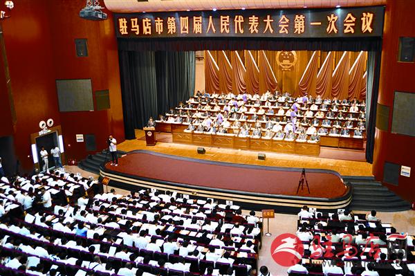 zhaol170640.jpg