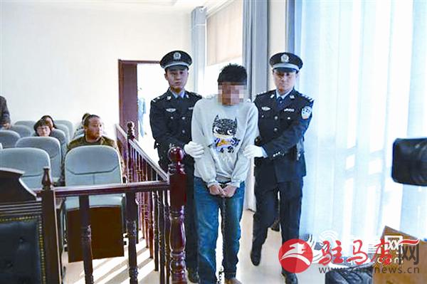 yangf1610136.jpg