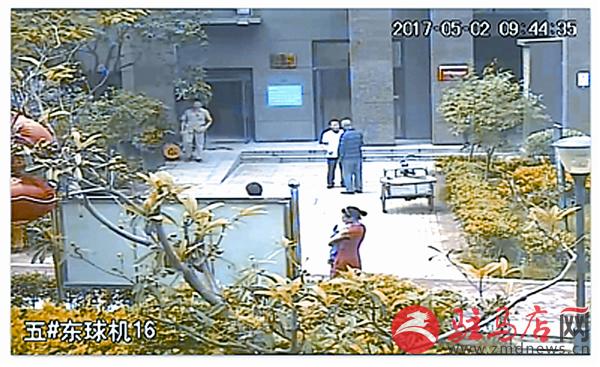 yangf1801121.jpg