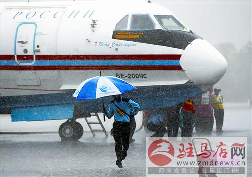 yangf15018.jpg