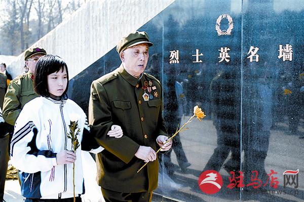 yangf150343.jpg