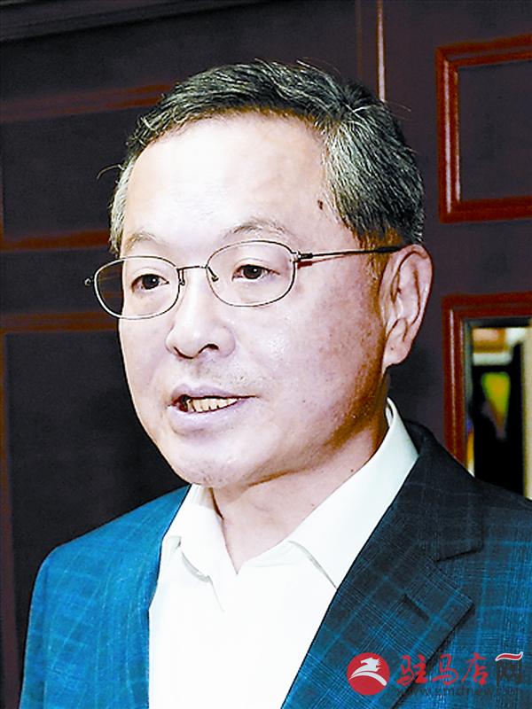 daih150437.jpg