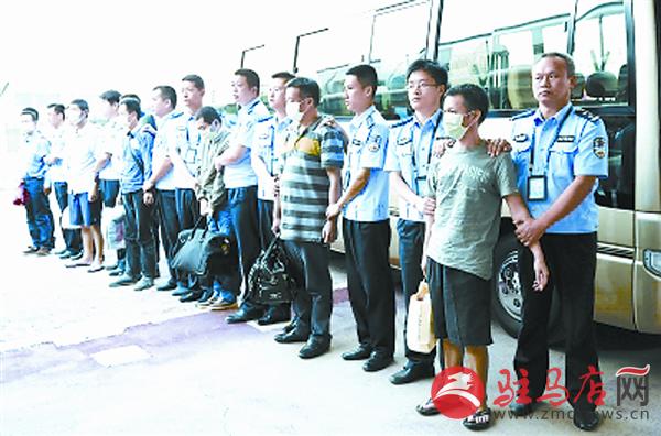 yangf150643.jpg
