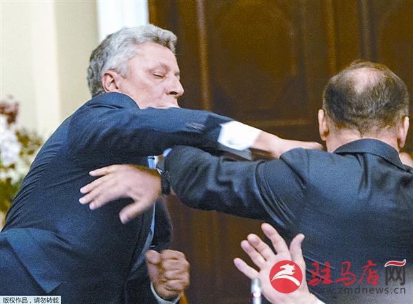 yangf161186.jpg