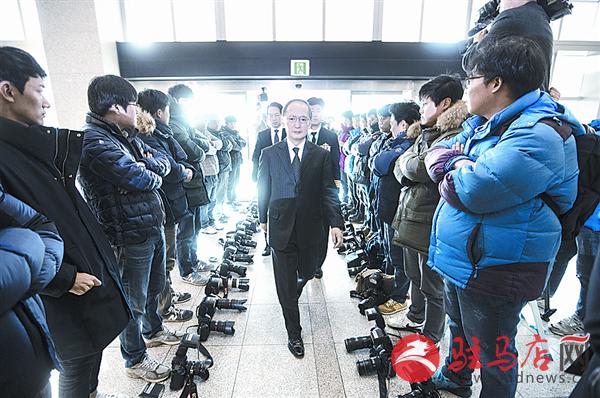 yangf1611122.jpg