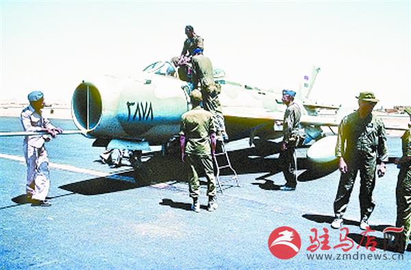 yangf150411.jpg