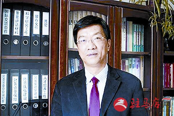 yangf15092.jpg