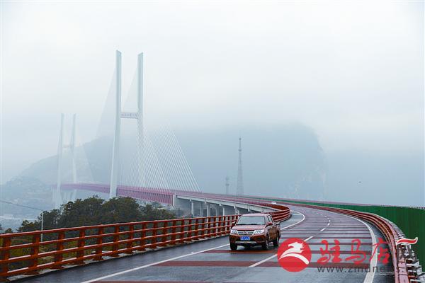 zhaol161297.jpg