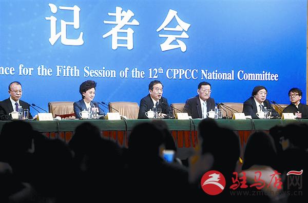 yangf170321.jpg