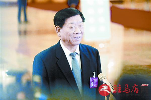 yangf170325.jpg