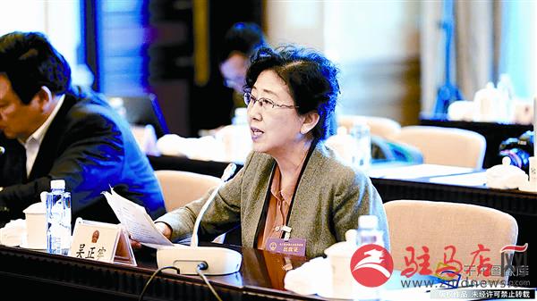 yangf170334.jpg