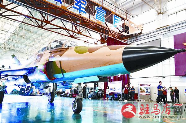 yangf17068.jpg