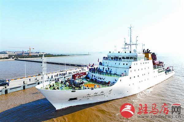 yangf171215.jpg