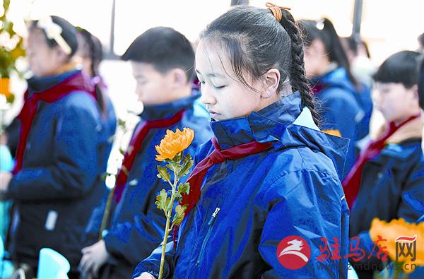 yangf171243.jpg