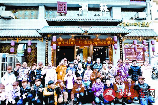jiaoyp180313.jpg