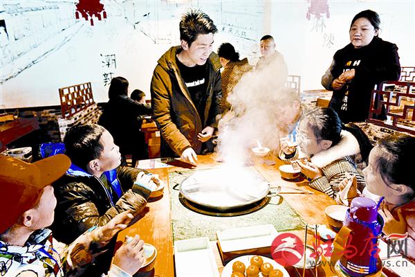 jiaoyp180318.jpg