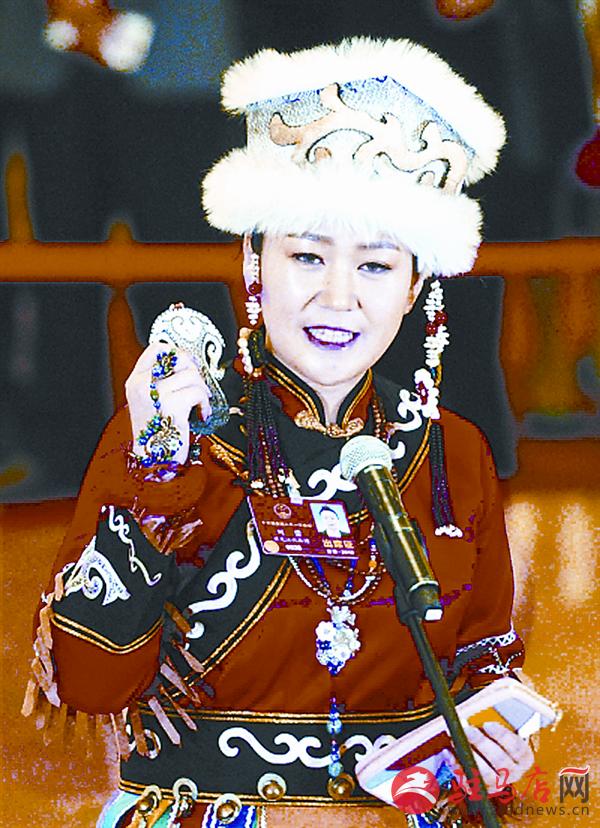 daih180333.jpg