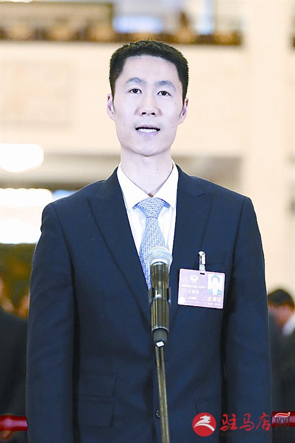 yangf180341.jpg