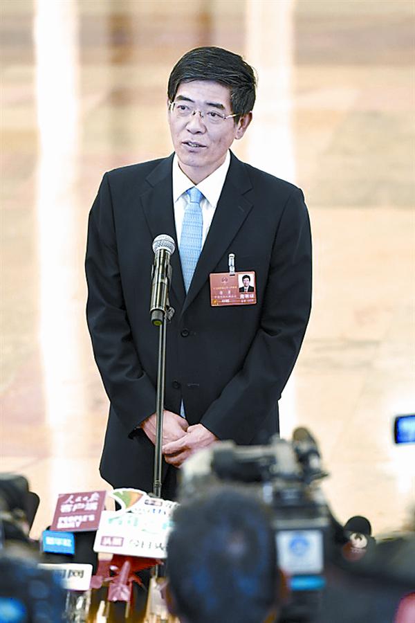 daih180358.jpg