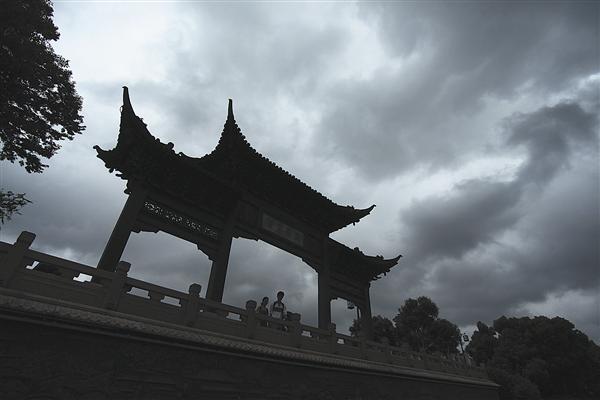zhaol180841.jpg