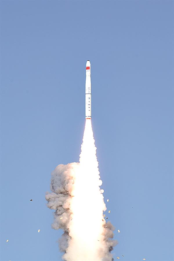 daih1901116.jpg