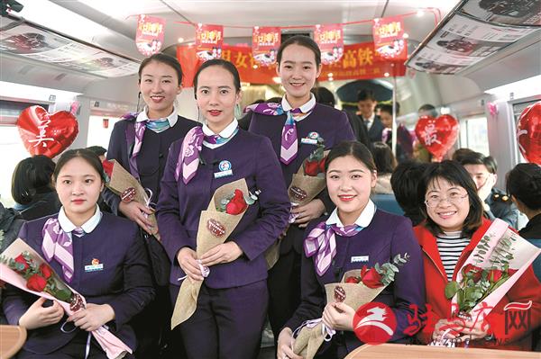 huanggw190311.jpg