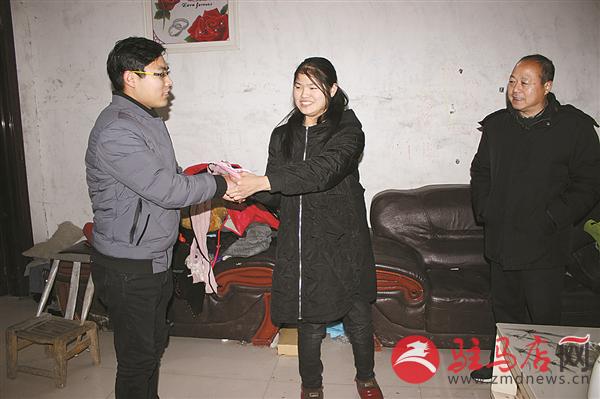 yaohf1801157.jpg