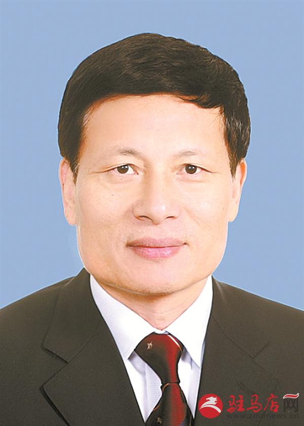 yangf1801150.jpg