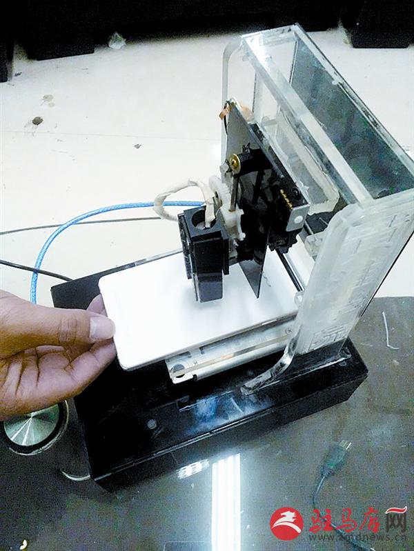 wangk1511158.jpg