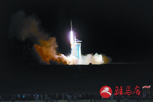 yangf160410.jpg