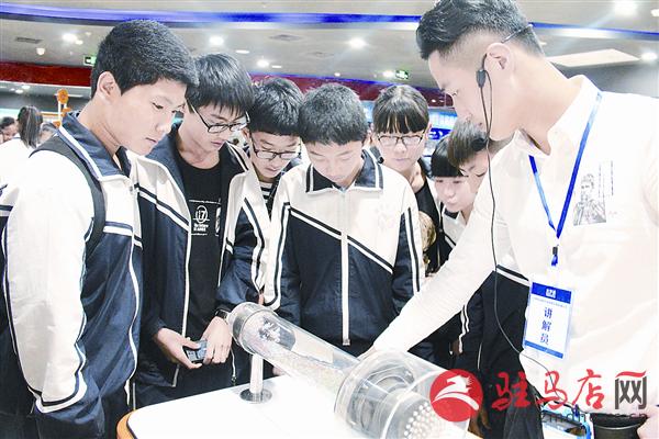 zhaol170442.jpg