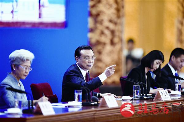 yangf160362.jpg
