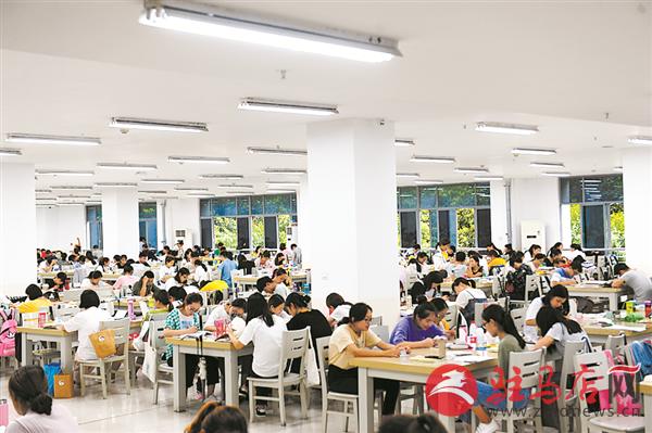 liujx1808645.jpg