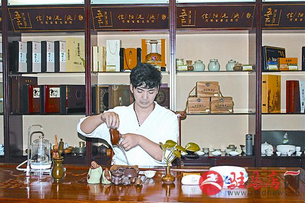 wangk1607391.jpg