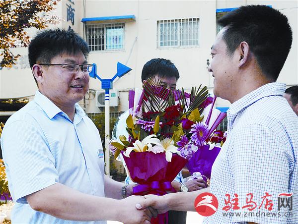 zhaol15083.jpg
