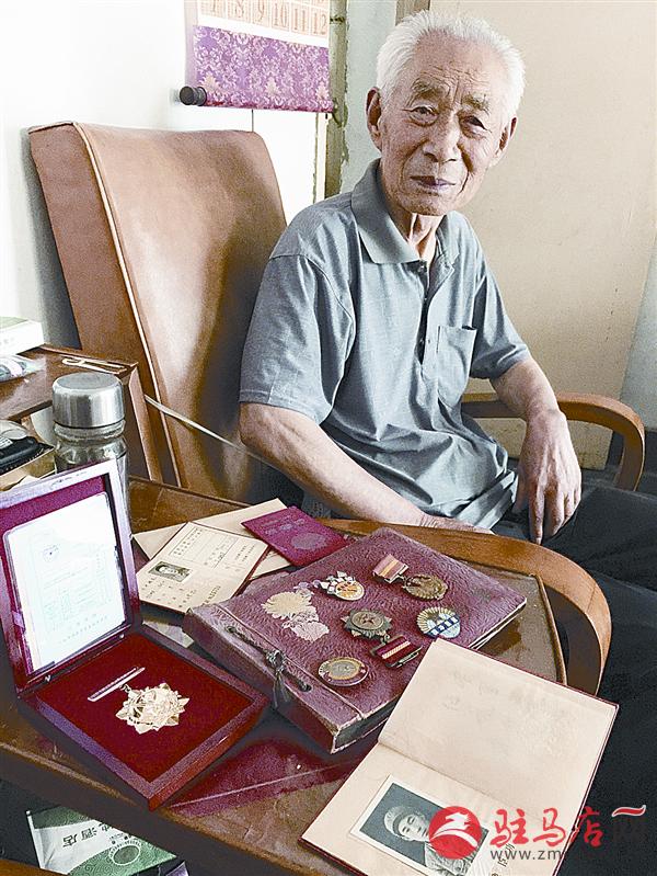 zhangfj150825.jpg