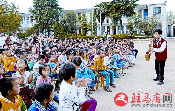 yinyy150917.jpg