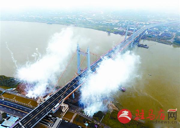 yangf1611711.jpg