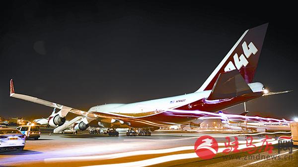 yangf1611135.jpg