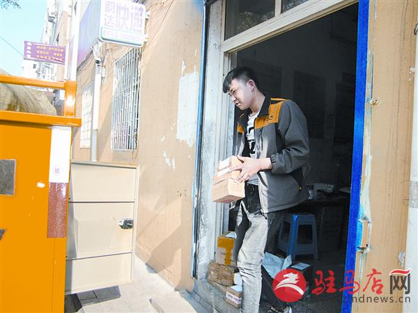 hxy170513.jpg